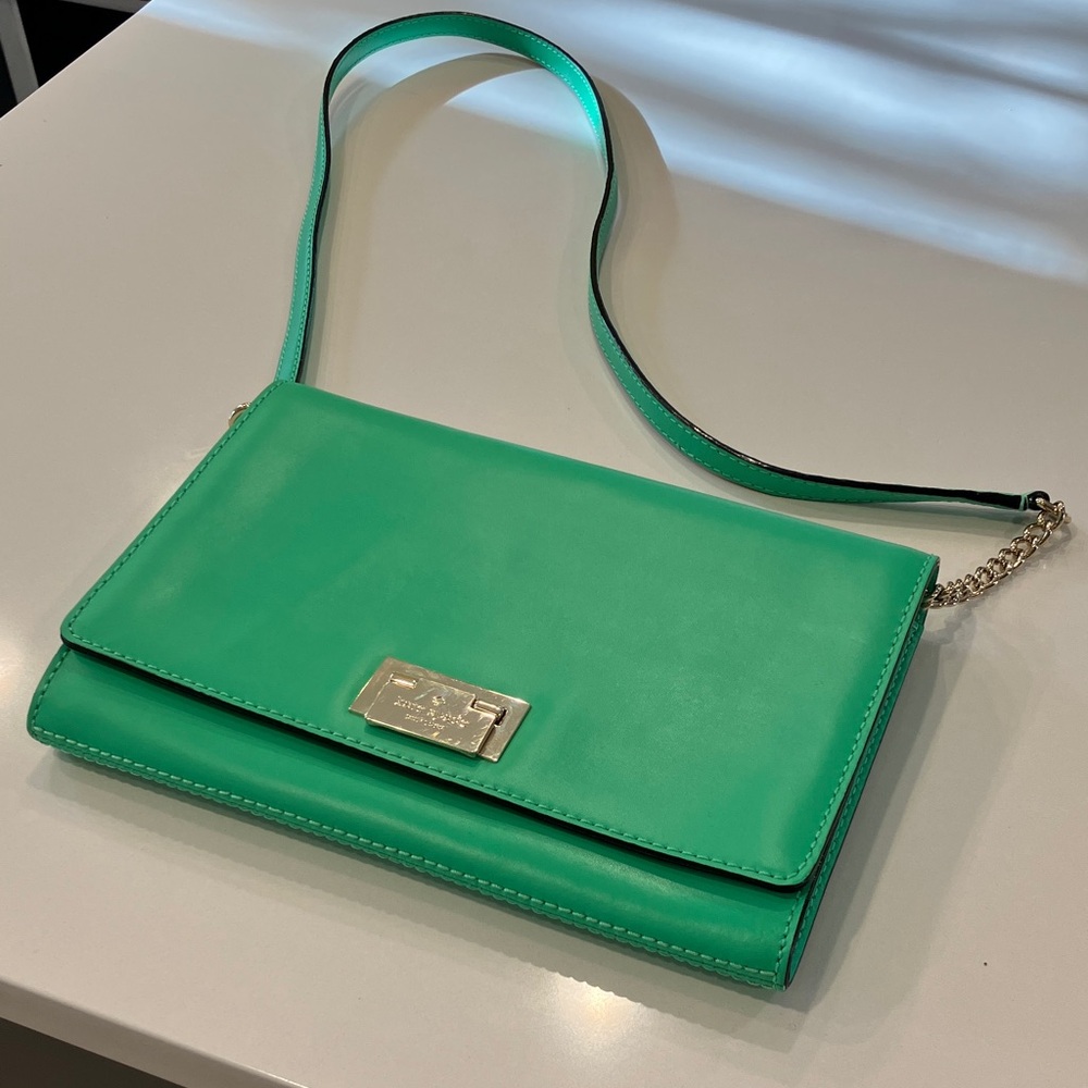 Kate Spade ♠️ - NEW- Vibrant Green Leather Crossbody with Chain Accent